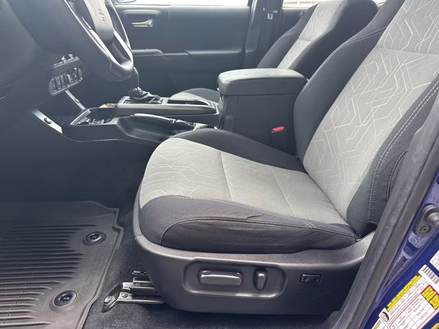 2022 Blue Toyota Tacoma 4WD SR5 Double Cab Long Bed V6 6AT 4WD 4X4 Truck
