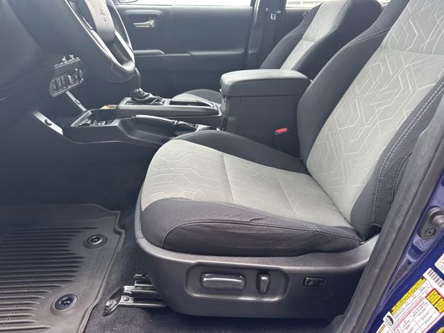 2022 Blue Toyota Tacoma 4WD SR5 Double Cab Long Bed V6 6AT 4WD 4X4 Truck