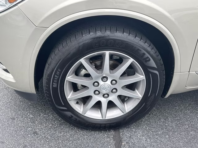 2016 Sparkling Silver Metallic Buick Enclave Leather FWD SUV