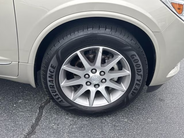 2016 Sparkling Silver Metallic Buick Enclave Leather FWD SUV