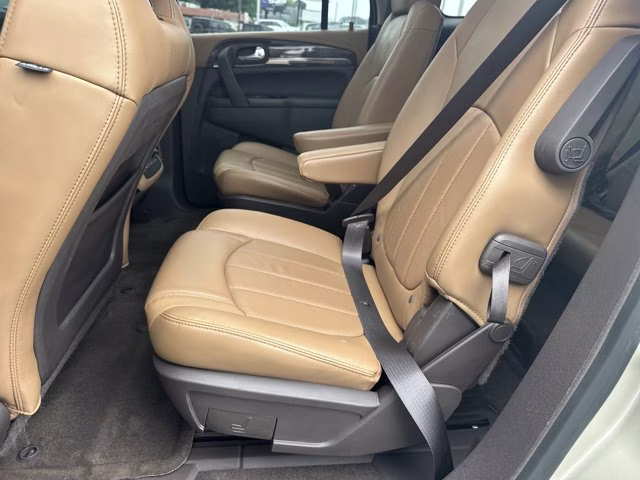 2016 Sparkling Silver Metallic Buick Enclave Leather FWD SUV