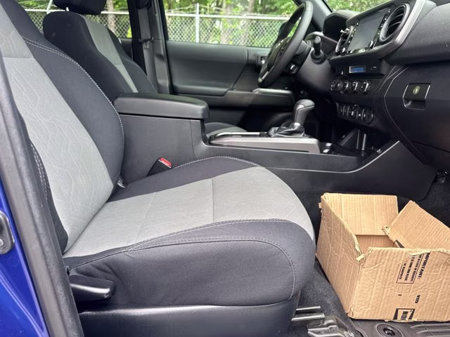 2022 Blue Toyota Tacoma 4WD SR5 Double Cab Long Bed V6 6AT 4WD 4X4 Truck