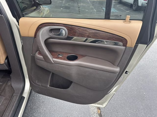 2016 Sparkling Silver Metallic Buick Enclave Leather FWD SUV