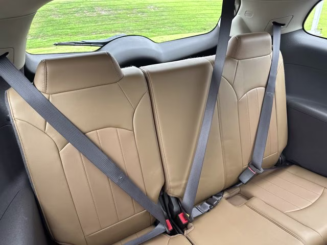2016 Sparkling Silver Metallic Buick Enclave Leather FWD SUV