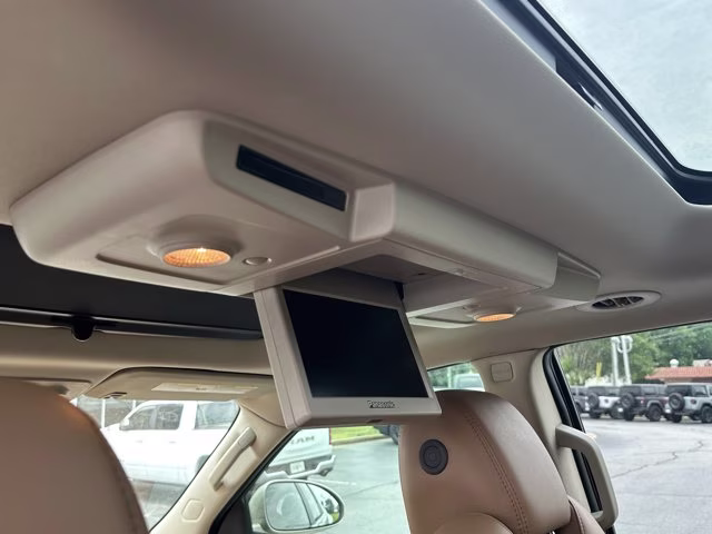 2016 Sparkling Silver Metallic Buick Enclave Leather FWD SUV