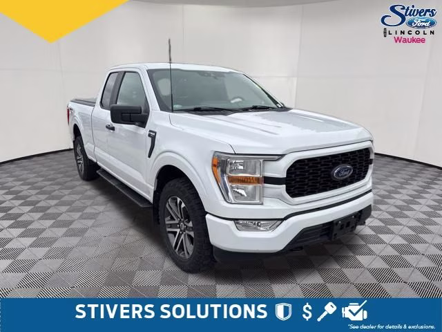 2022 Oxford White Ford F-150 XL 4X4 Truck