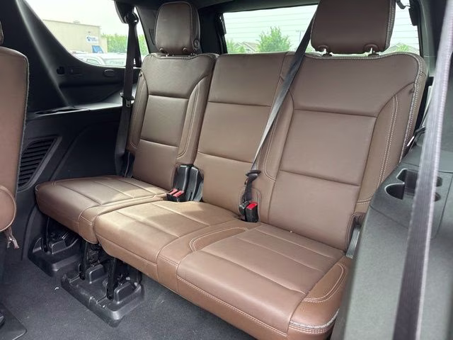 2022 Evergreen Gray Metallic Chevrolet Tahoe High Country 4X4 SUV