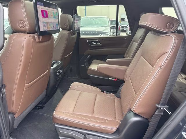 2022 Evergreen Gray Metallic Chevrolet Tahoe High Country 4X4 SUV