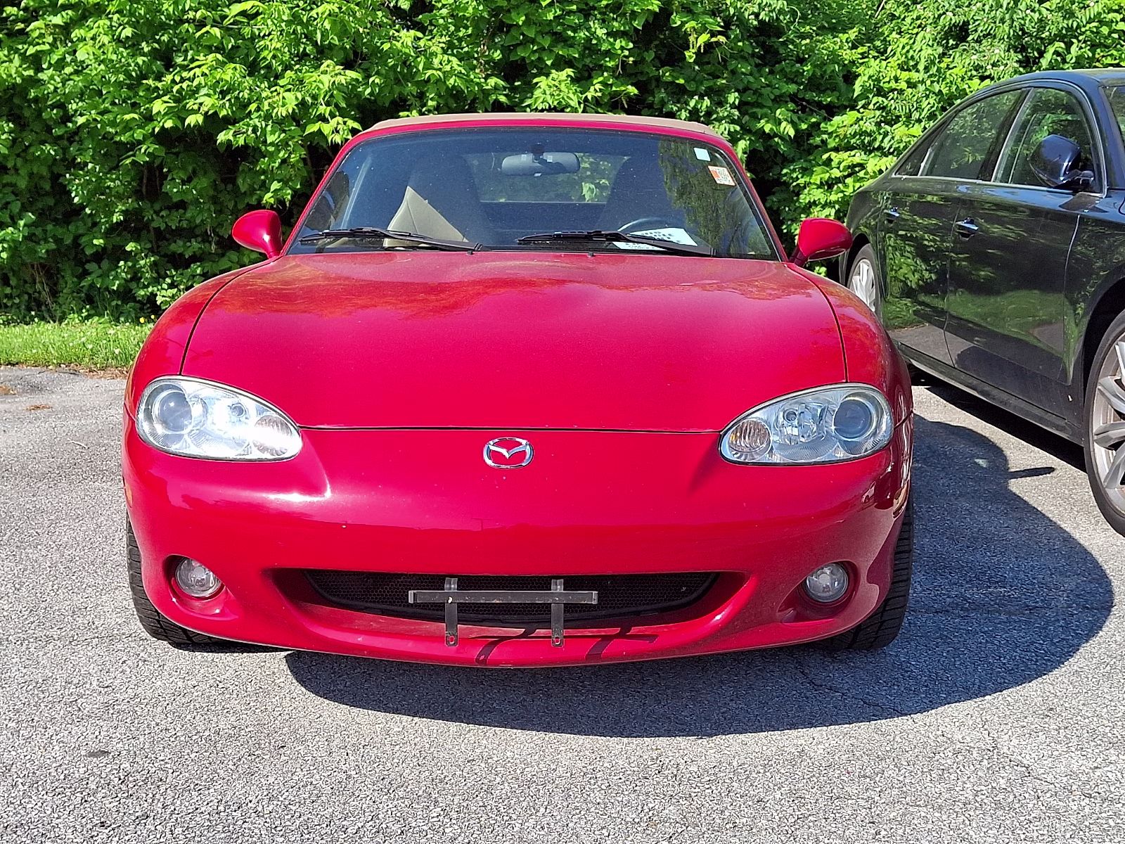 2001 Classic Red Clearcoat Mazda MX-5 Miata Base RWD