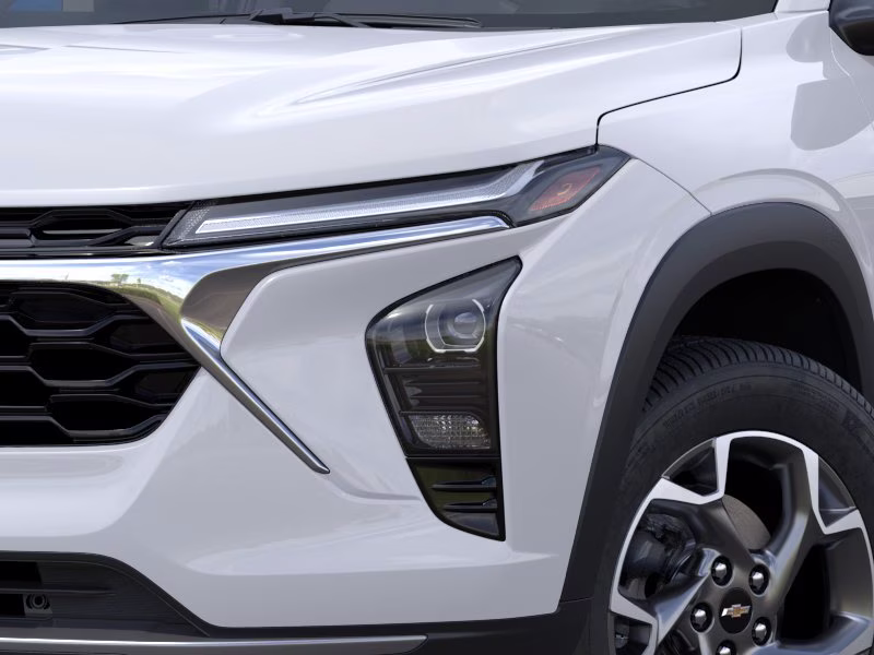 2026 Summit White Chevrolet Trax LT FWD SUV