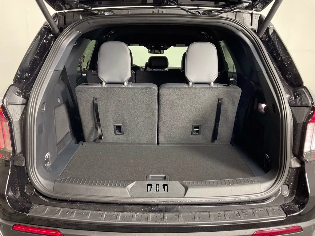 2026 Black Metallic Ford Explorer ST-Line RWD SUV