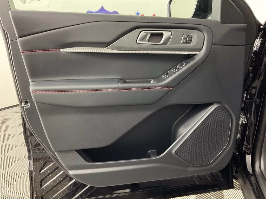 2026 Black Metallic Ford Explorer ST-Line RWD SUV