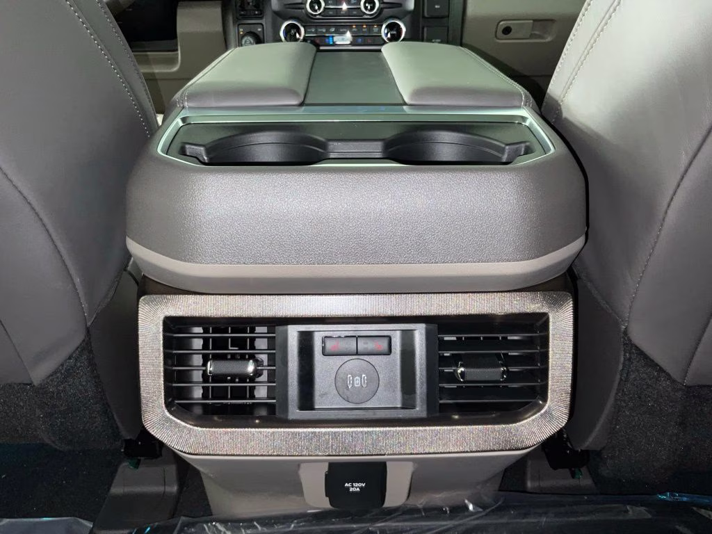 2026 Black Metallic Ford Super Duty F-350 SRW Platinum 4X4 Truck