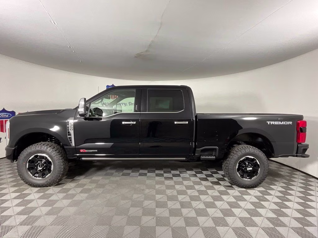 2026 Black Metallic Ford Super Duty F-350 SRW Platinum 4X4 Truck