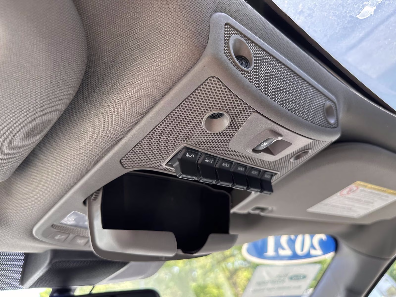 2021 Star White Metallic Tri-Coat Ford Super Duty F-250 SRW LARIAT 4WD Crew Cab 6.75' Box 4X4 Truck