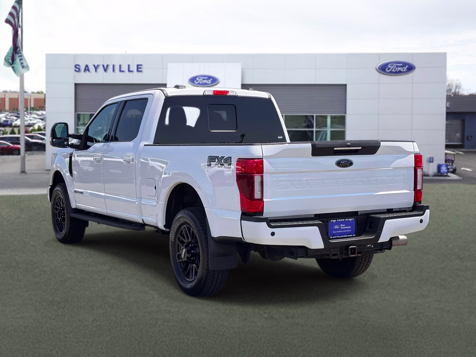 2021 Star White Metallic Tri-Coat Ford Super Duty F-250 SRW LARIAT 4WD Crew Cab 6.75' Box 4X4 Truck