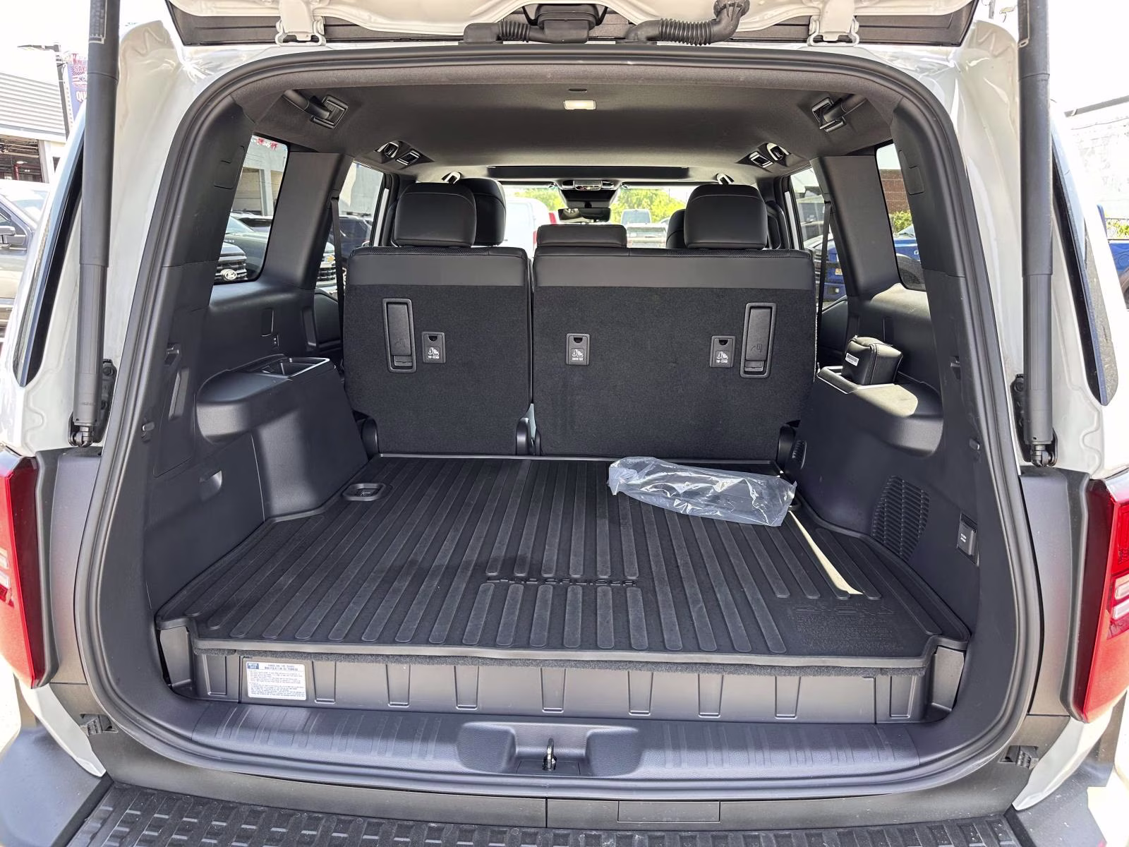 2025 Wind Chill Pearl Toyota Land Cruiser 4WD (Natl) 4X4 SUV