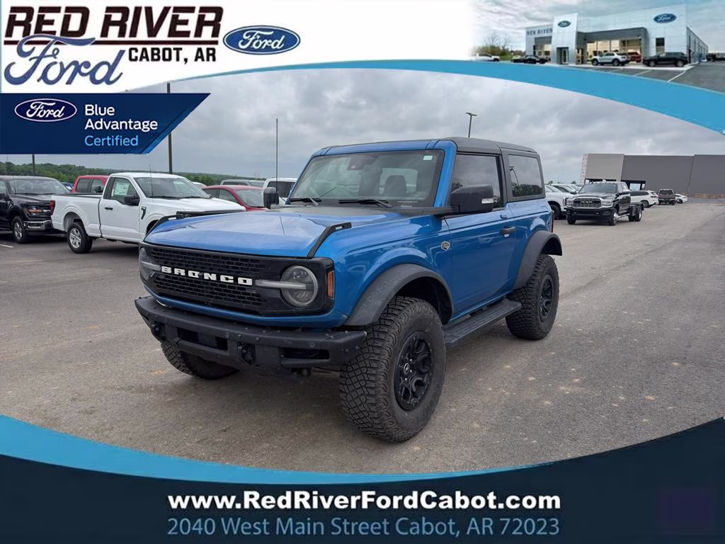 2022 Velocity Blue Metallic Ford Bronco Wildtrak 4X4 SUV