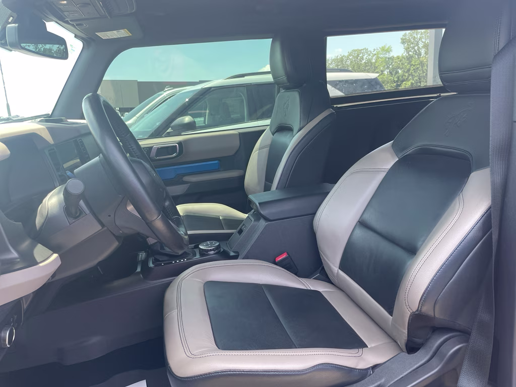 2022 Velocity Blue Metallic Ford Bronco Wildtrak 4X4 SUV