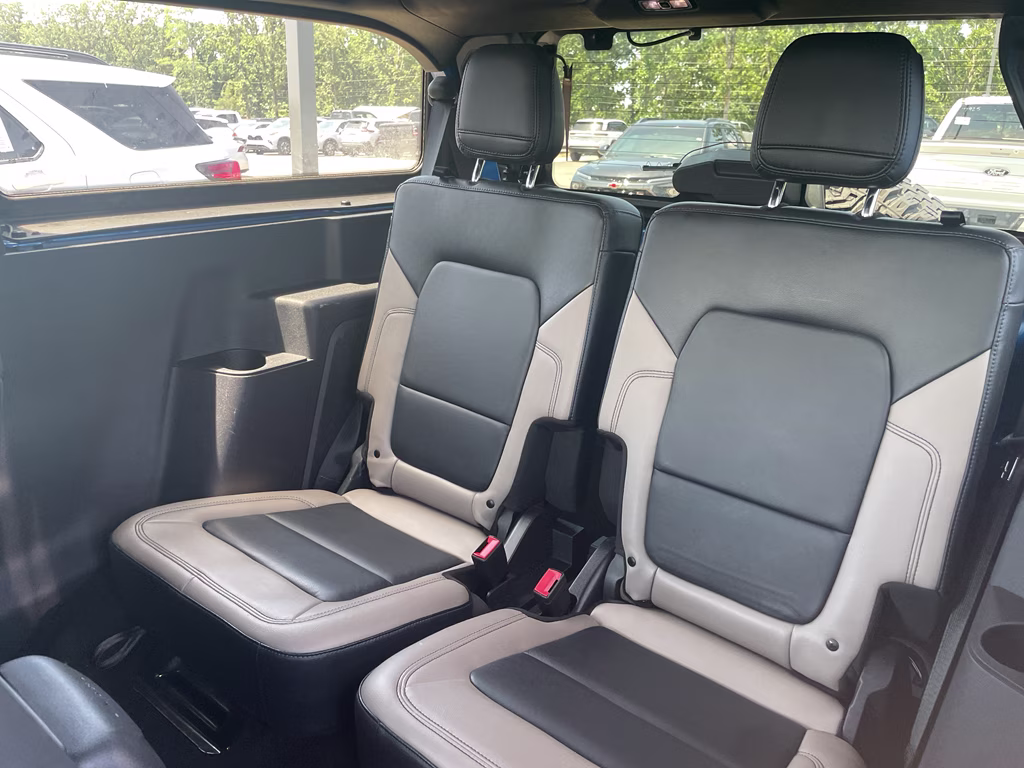 2022 Velocity Blue Metallic Ford Bronco Wildtrak 4X4 SUV