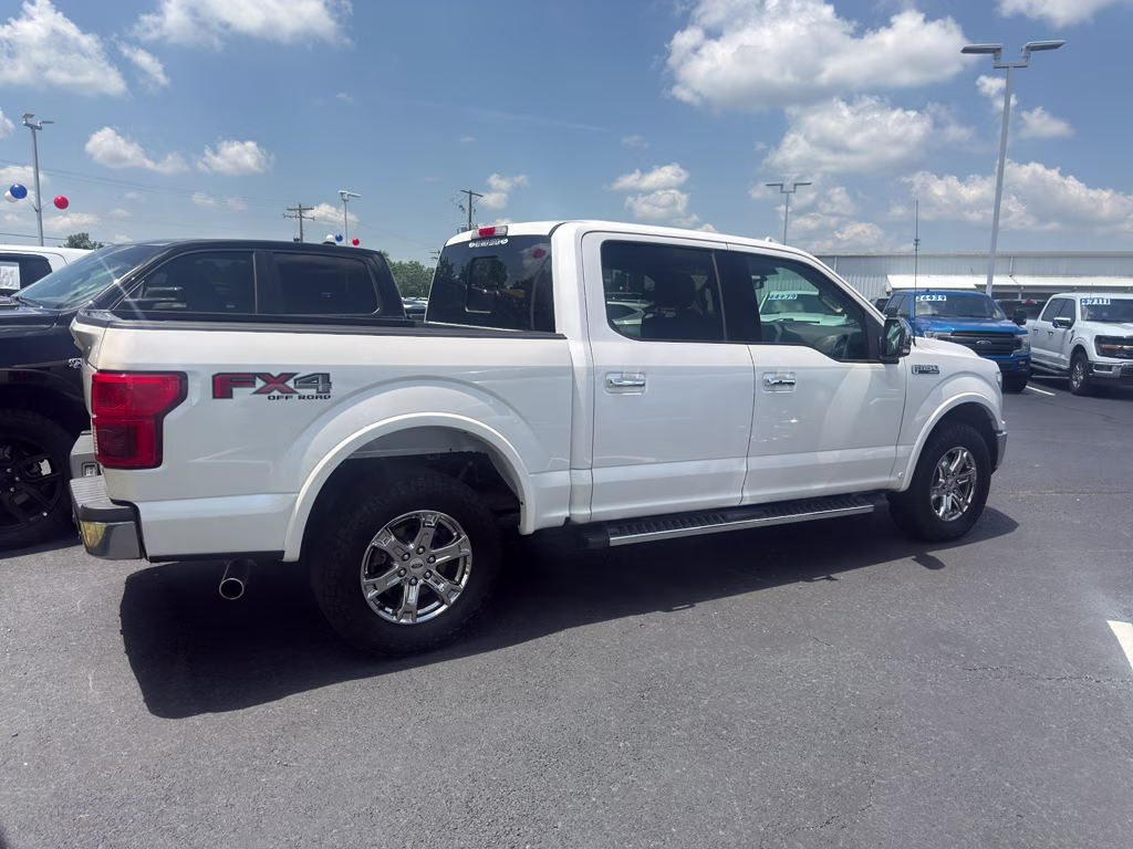 2018 White Platinum Metallic Tri-Coat Ford F-150 LARIAT 4X4 Truck