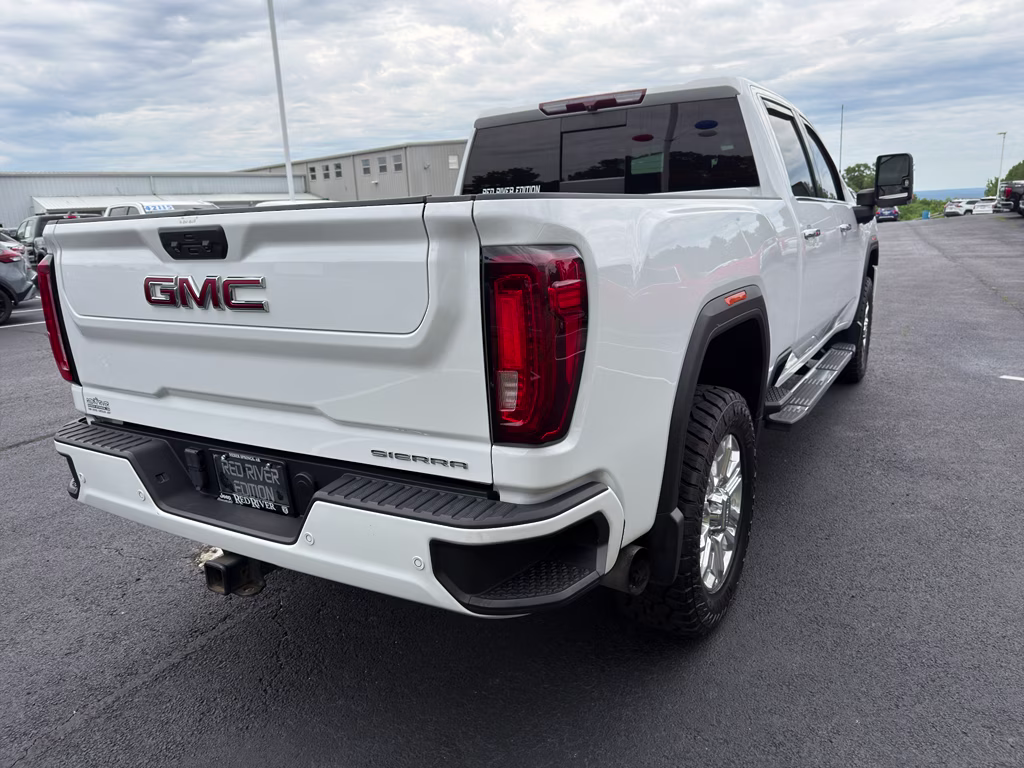 2022 Summit White GMC Sierra Denali 4X4 Truck