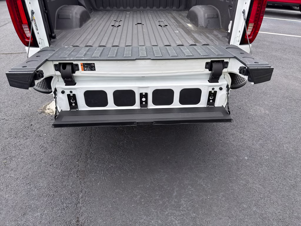 2022 Summit White GMC Sierra Denali 4X4 Truck