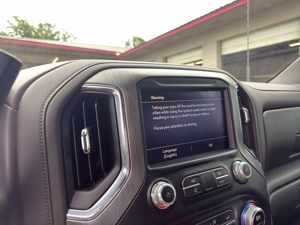 2022 Summit White GMC Sierra Denali 4X4 Truck