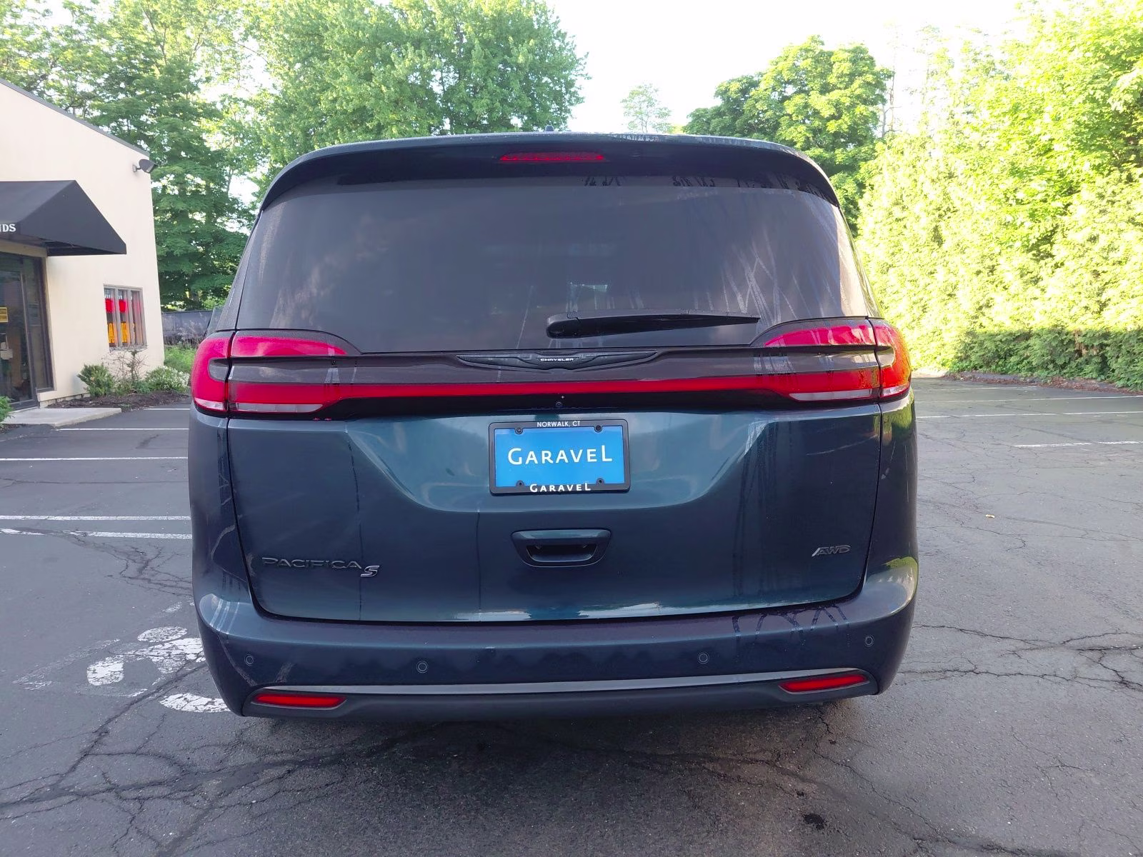 2021 Fathom Blue Pearlcoat Chrysler Pacifica Touring L AWD Van