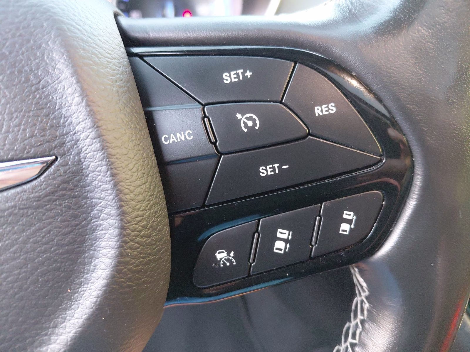2021 Fathom Blue Pearlcoat Chrysler Pacifica Touring L AWD Van