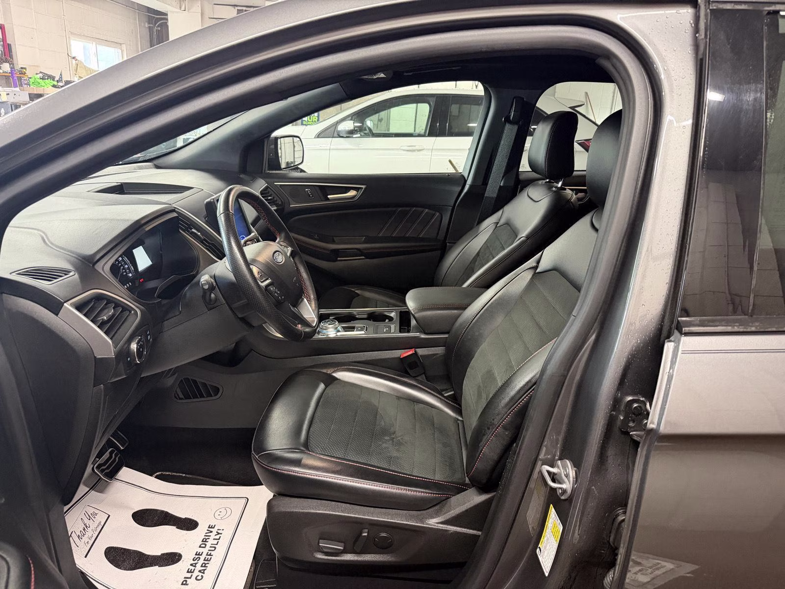 2023 Carbonized Gray Metallic Ford Edge ST-Line AWD SUV