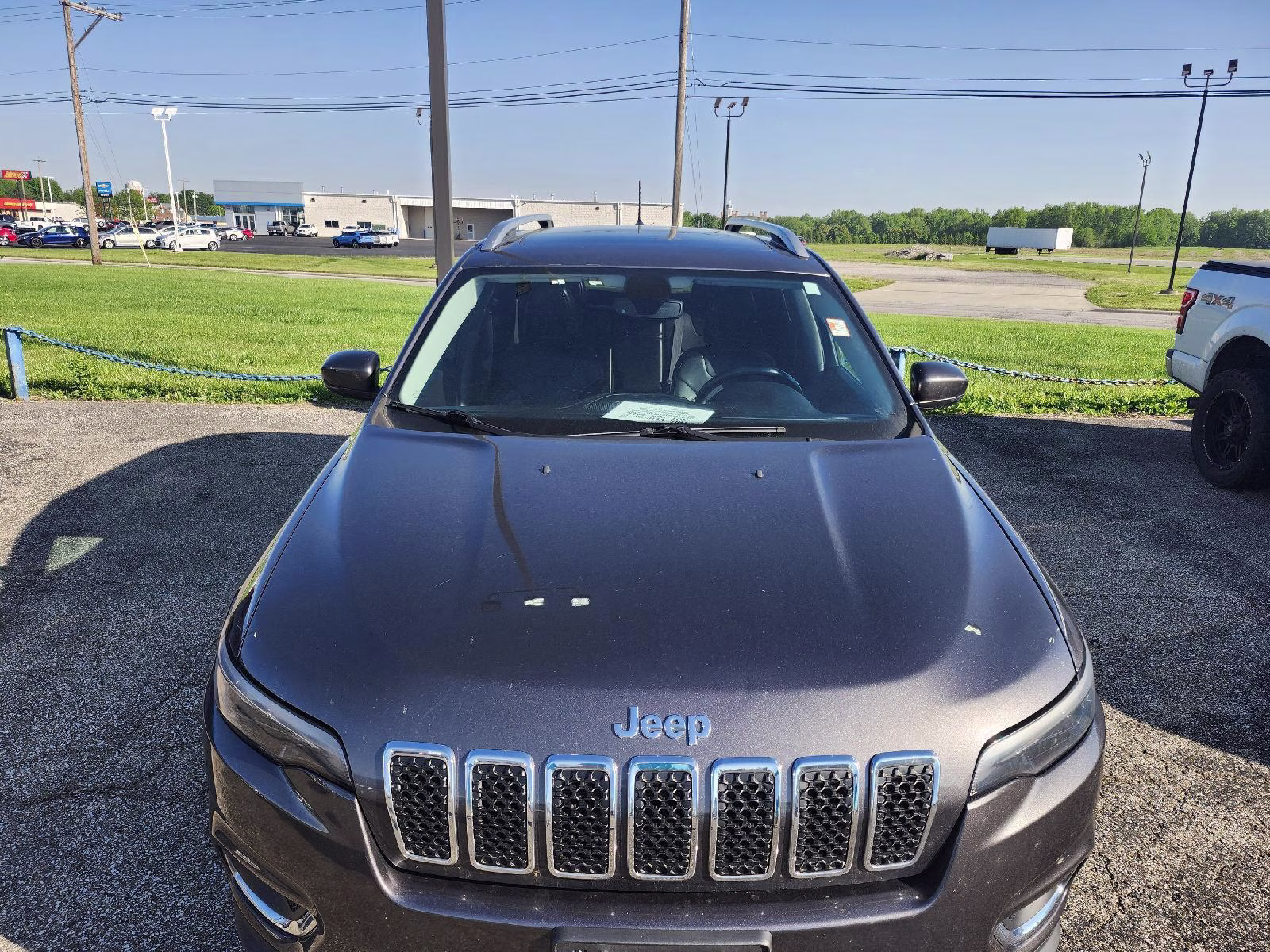 2019 Granite Crystal Metallic Clearcoat Jeep Cherokee Limited 4X4 SUV