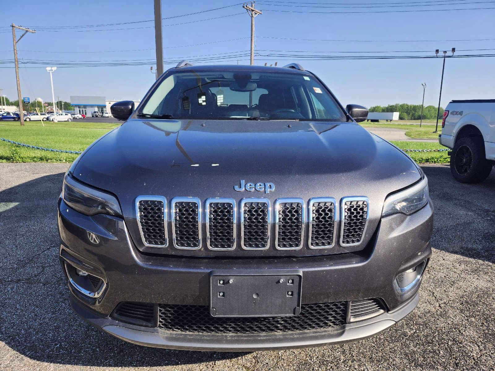 2019 Granite Crystal Metallic Clearcoat Jeep Cherokee Limited 4X4 SUV