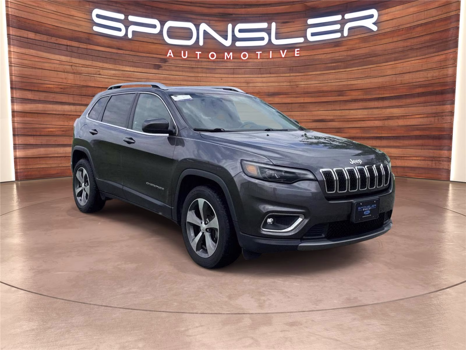 2019 Granite Crystal Metallic Clearcoat Jeep Cherokee Limited 4X4 SUV