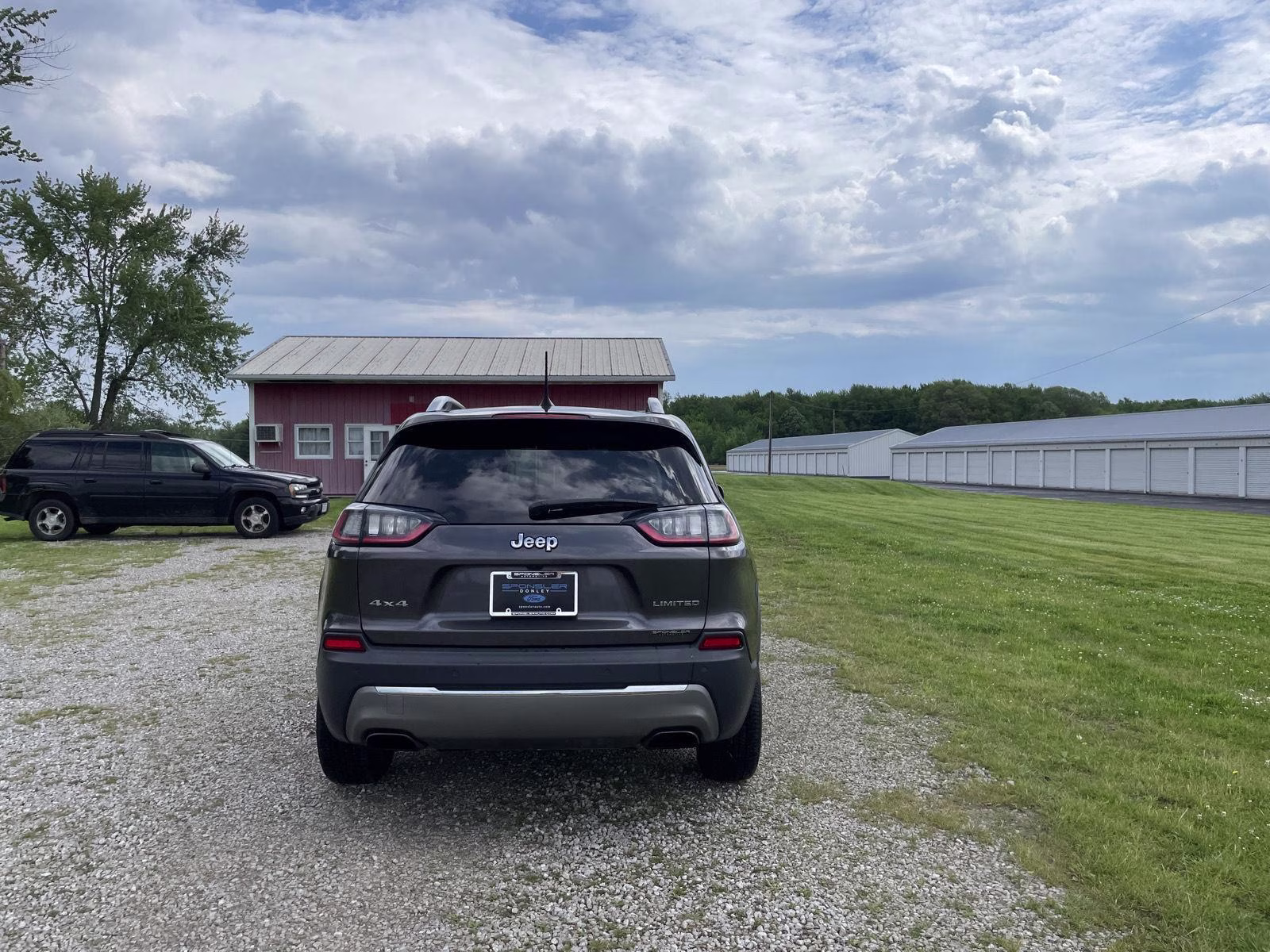 2019 Granite Crystal Metallic Clearcoat Jeep Cherokee Limited 4X4 SUV