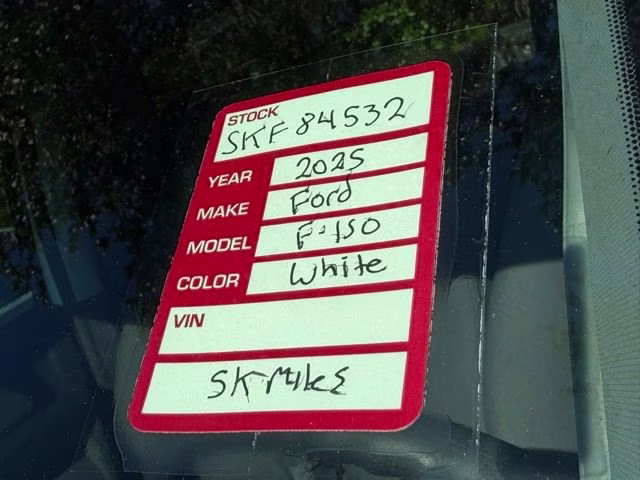 2025 Oxford White Ford F-150 XL RWD Truck