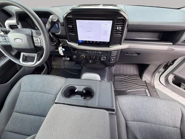 2025 Oxford White Ford F-150 XL RWD Truck