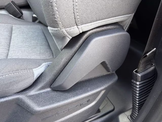 2025 Oxford White Ford F-150 XL RWD Truck