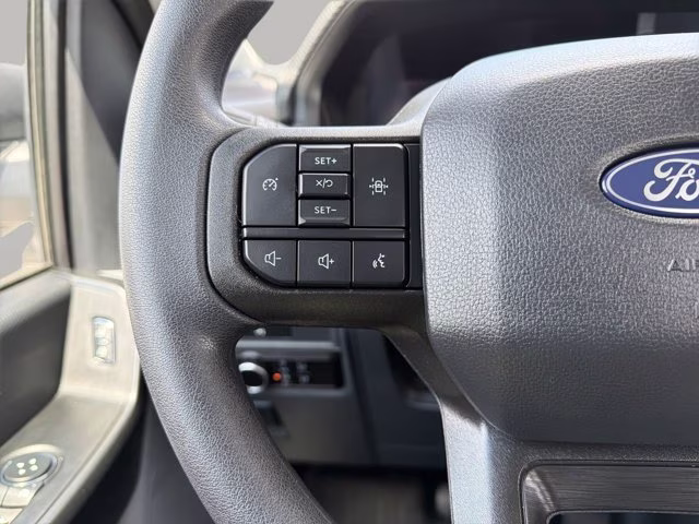 2025 Oxford White Ford F-150 XL RWD Truck