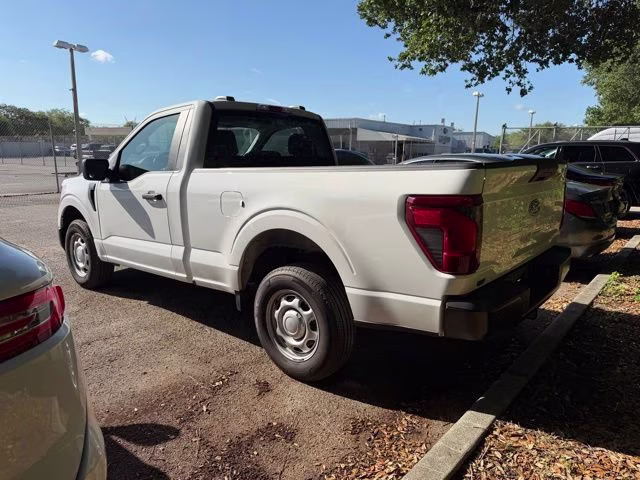 2025 Oxford White Ford F-150 XL RWD Truck