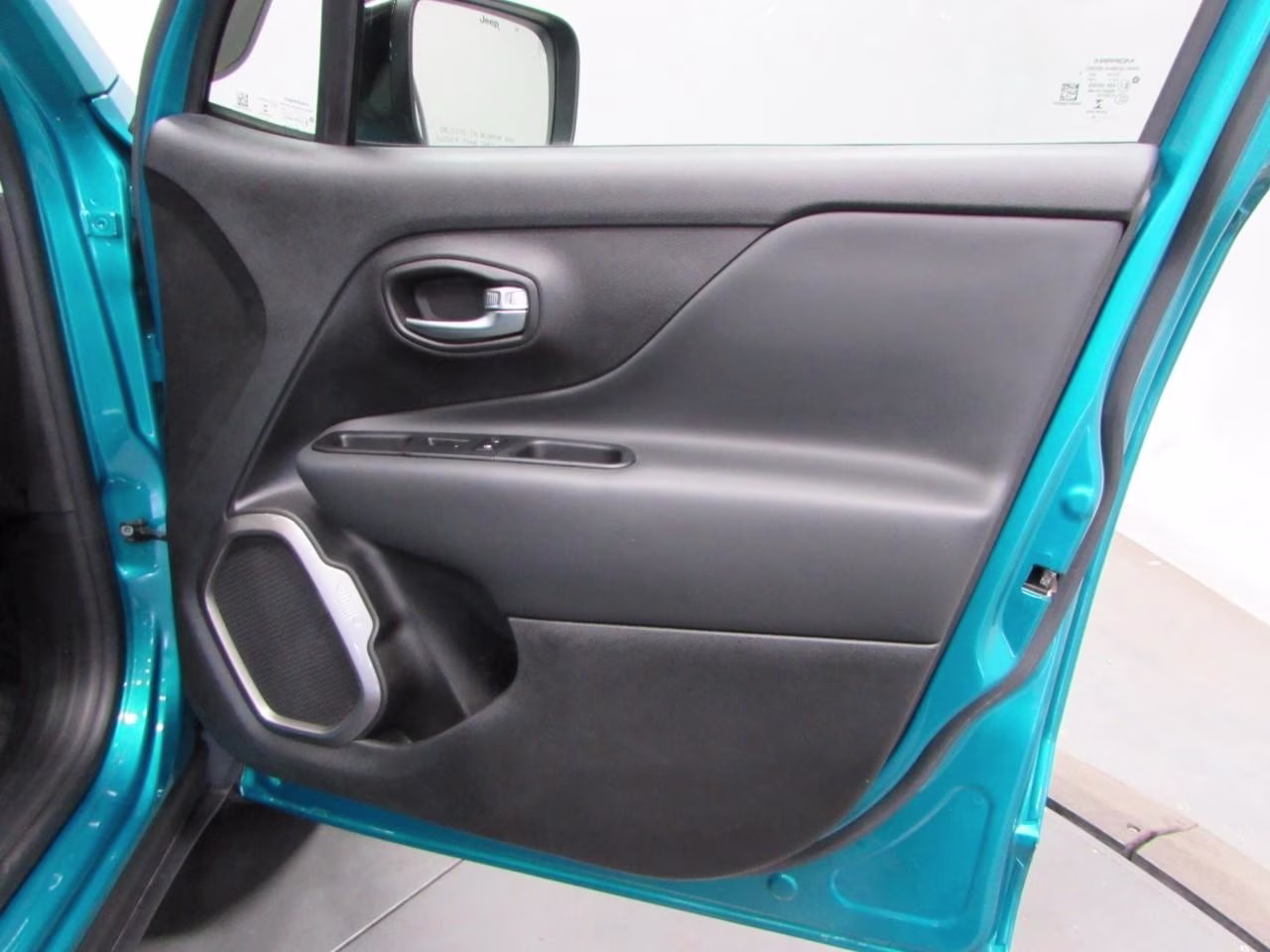2022 Bikini Metallic Clearcoat Jeep Renegade 4WD Limited 4X4 SUV