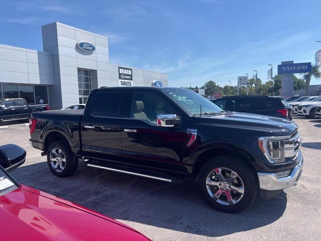 2023 Black Metallic Ford F-150 Lariat 4X4 Truck