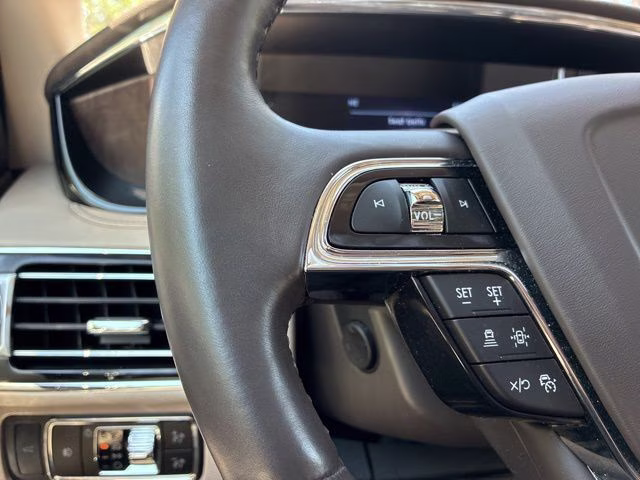 2024 White Metallic Lincoln Navigator L Reserve 4X4 SUV