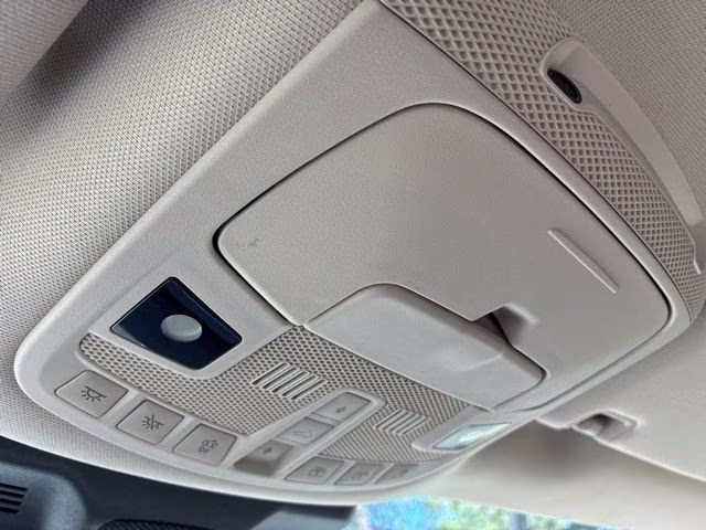 2024 White Metallic Lincoln Navigator L Reserve 4X4 SUV