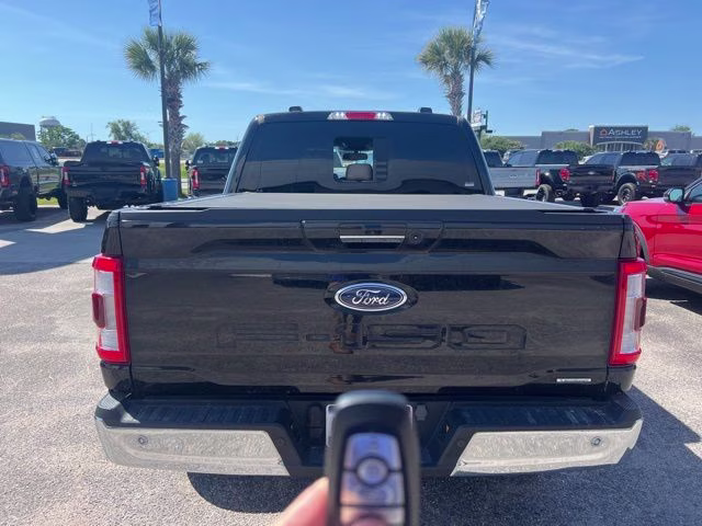2023 Black Metallic Ford F-150 Lariat 4X4 Truck
