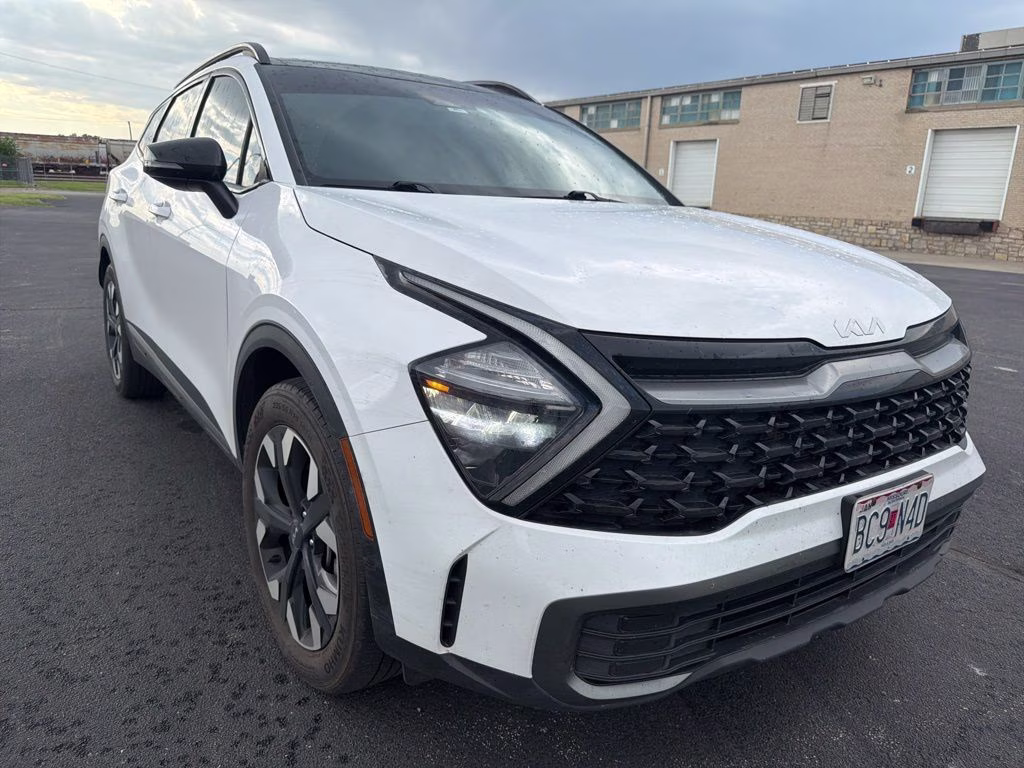 2023 Glacial White Pearl Kia Sportage X-Line AWD SUV