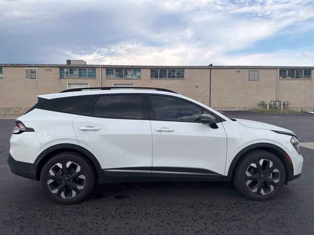 2023 Glacial White Pearl Kia Sportage X-Line AWD SUV