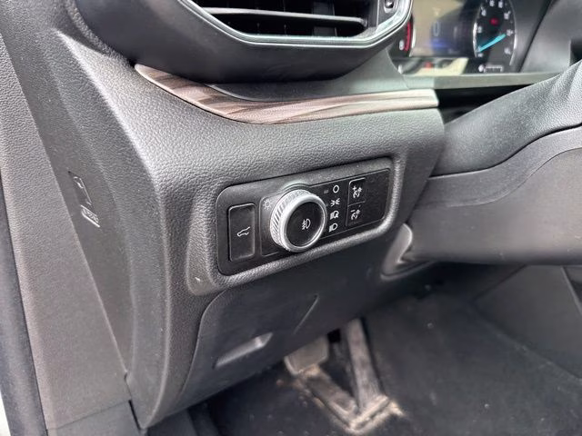 2023 Silver Metallic Ford Explorer Limited 4X4 SUV