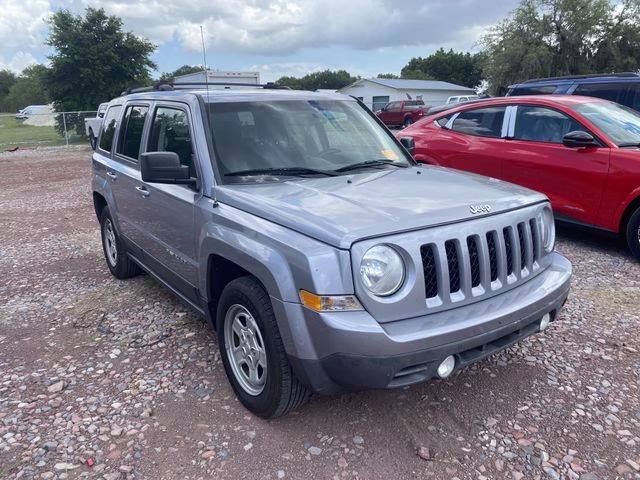 2017 Billet Silver Metallic Clearcoat Jeep Patriot Sport FWD SUV