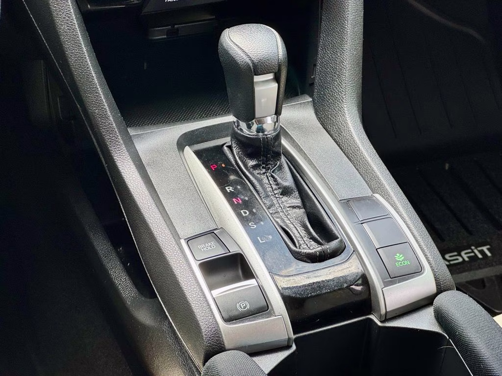 2018 White Honda Civic EX FWD Sedan